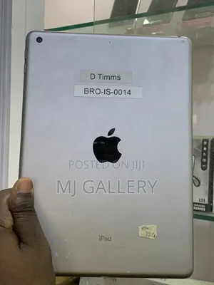Apple iPad 9.7 32 GB White