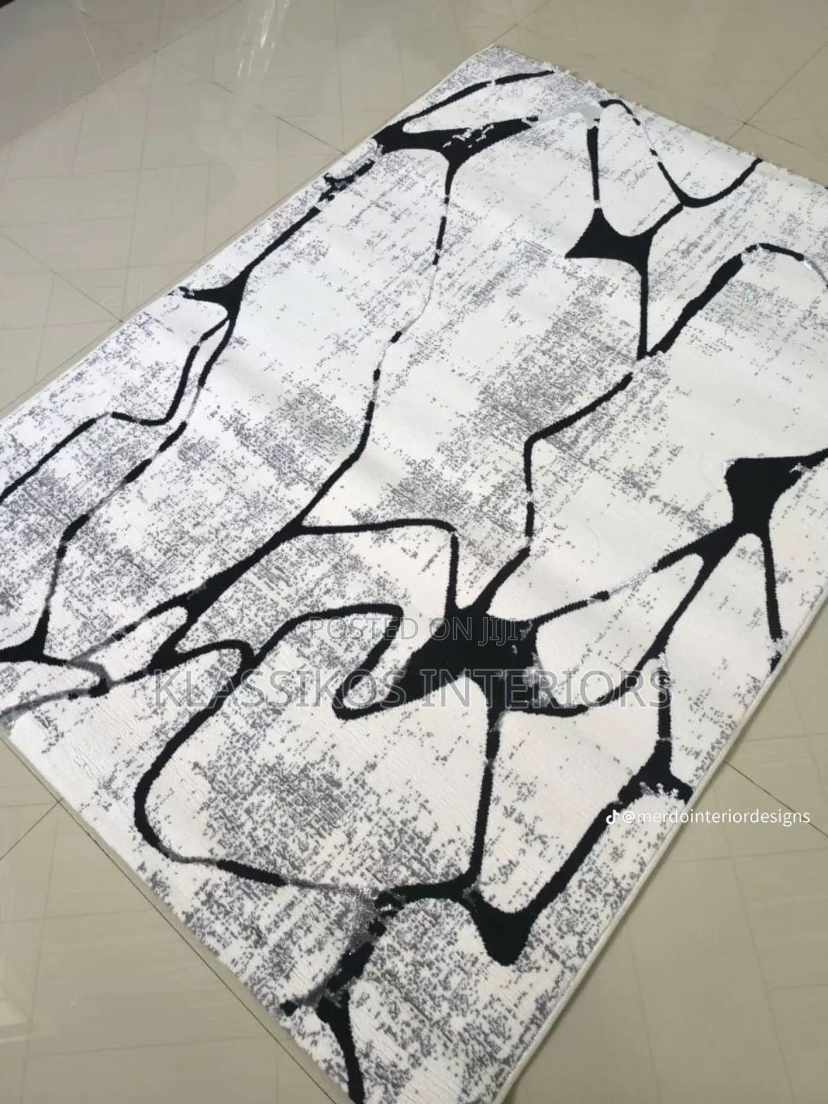 New Center Rug (Free Delivery)