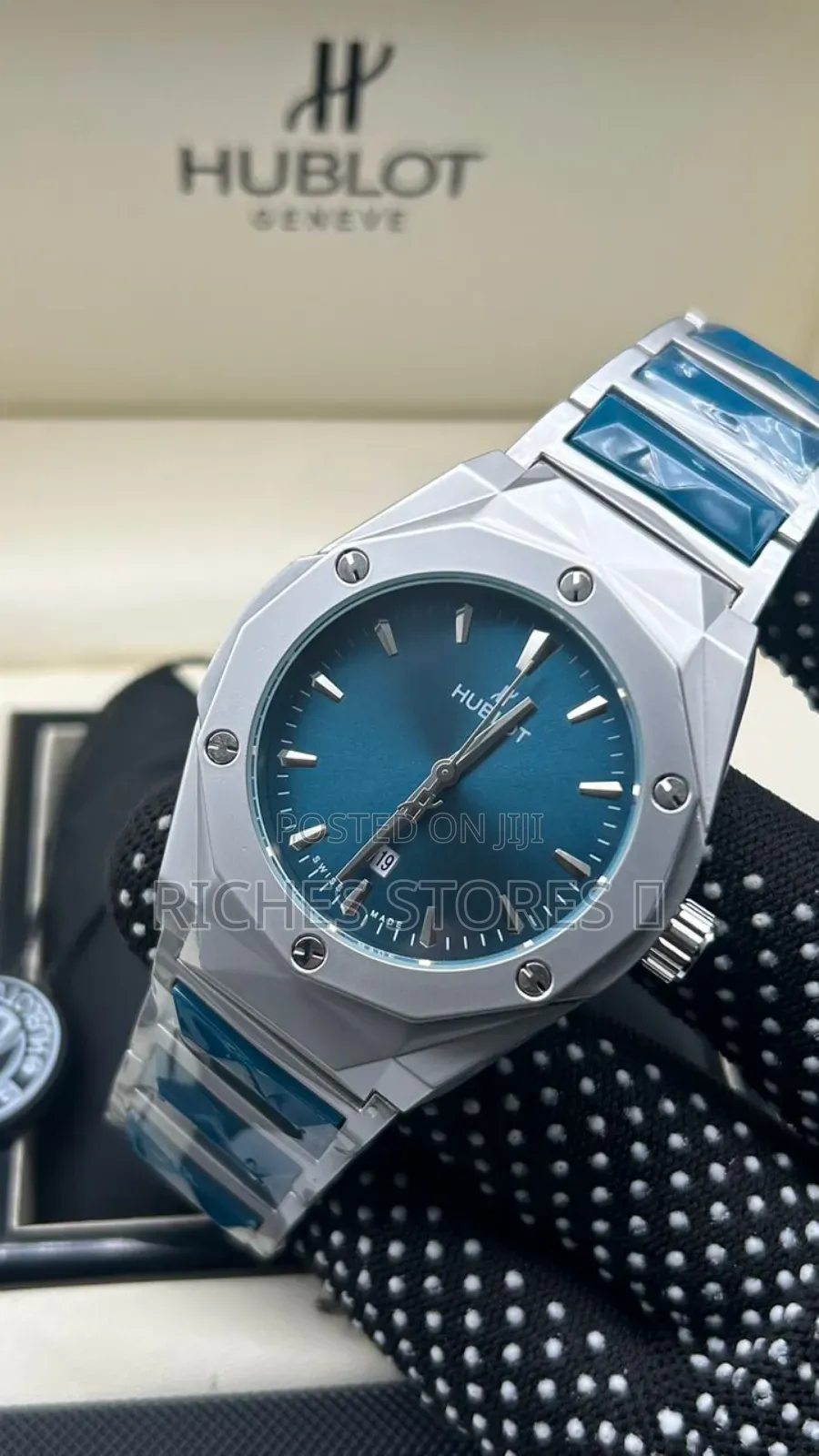 Exclusive Quality Hublot Geneve Battery Powered Chain Watch
