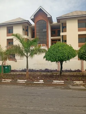 3bdrm Block of Flats in Maitama District for rent