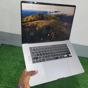 Laptop Apple MacBook Pro 2019 32GB Intel Core i7 SSD 512GB