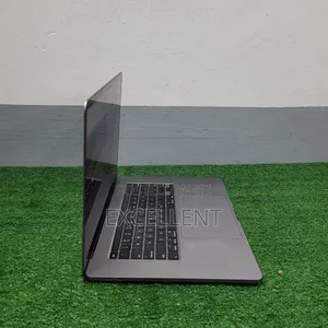 Laptop Apple MacBook Pro 2019 32GB Intel Core i7 SSD 512GB