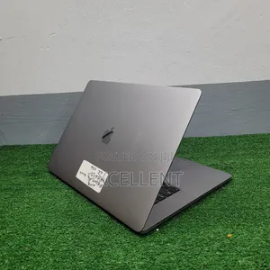 Laptop Apple MacBook Pro 2019 32GB Intel Core i7 SSD 512GB