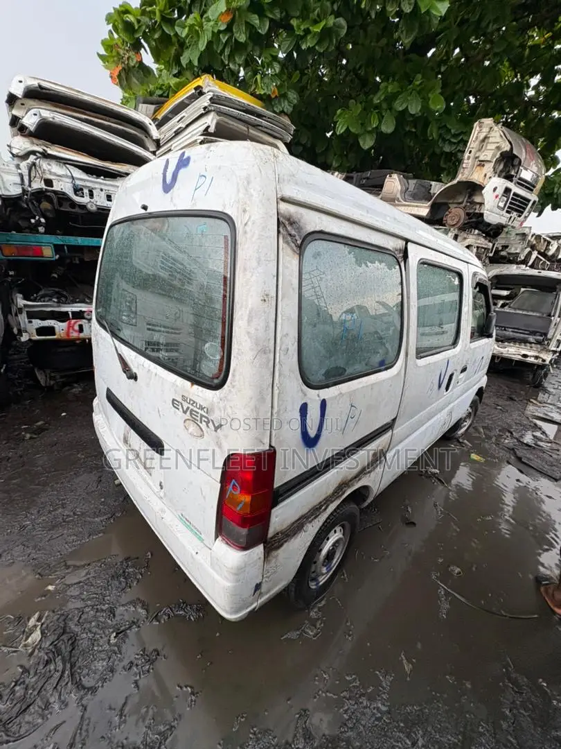 Suzuki Every 2008 White