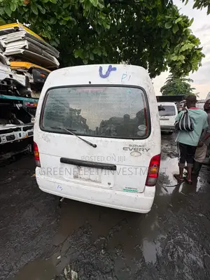 Suzuki Every 2008 White