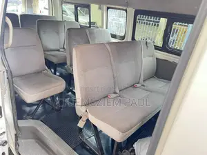 Toyota HiAce 2013 White