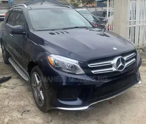 Mercedes-Benz GLE-Class GLE 350d 4MATIC 2017 Blue