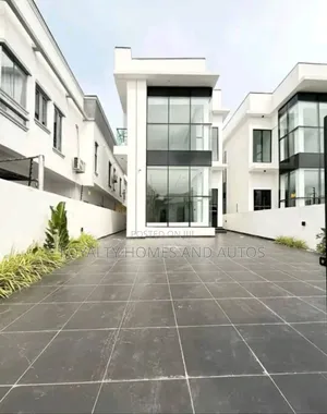 Furnished 5bdrm Duplex in Ikota for sale