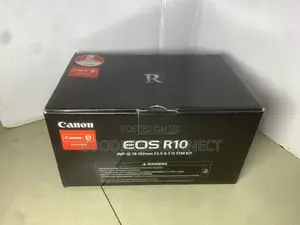 Canon Eos R10 Camera With 18-150 Stm Lens