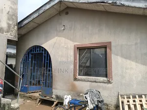 10bdrm Bungalow in Igando / Ikotun/Igando for rent
