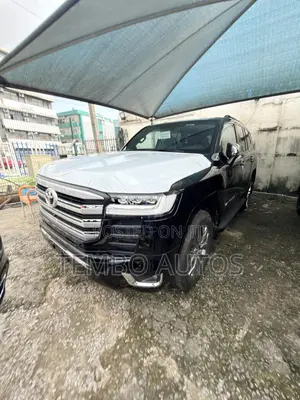New Toyota Land Cruiser LC300 2024 Black