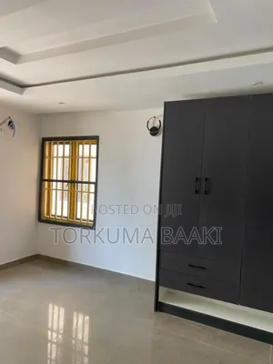 3bdrm Block of Flats in Jahi Gilmore for rent