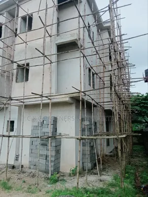 2bdrm Block of Flats in Amadi Estate, Obio-Akpor for sale