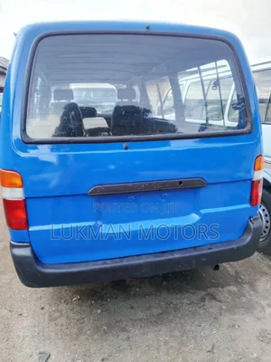Toyota HiAce 2005 Blue