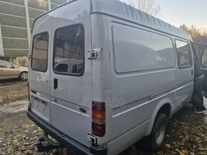 Ford Transit 1990 White