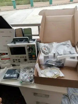 Defribillator 7 Inch Color Display