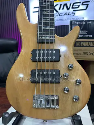 Ibanez Active Guitar 5strings - Bass