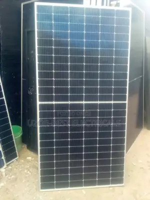 585w Tirina Bificial Solar Panel.