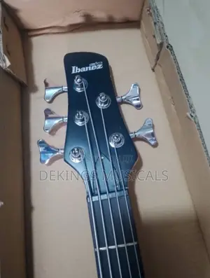Ibanez 4 Strings Bass Guitar - Passive