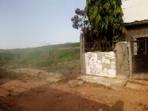 6bdrm Bungalow in Apo District for sale