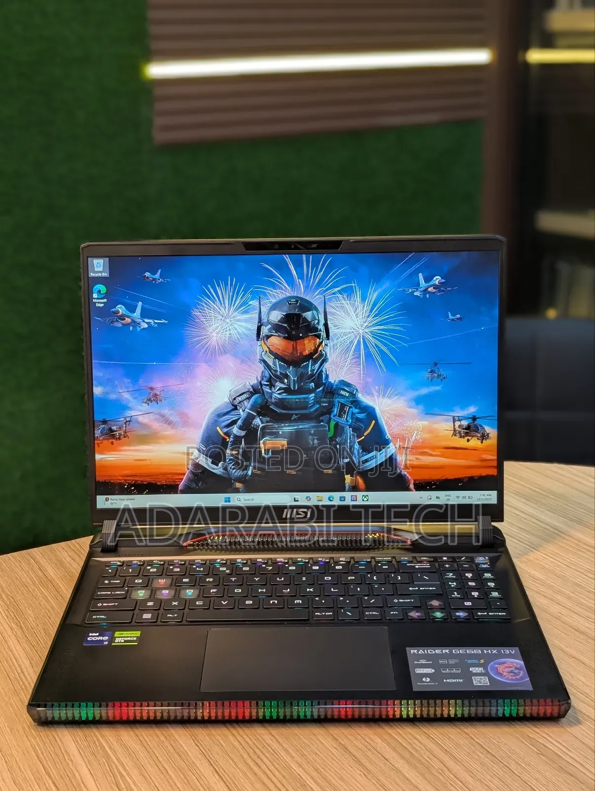 Laptop MSI Vector GP68 HX 13V 32GB Intel Core I9 SSD 1T