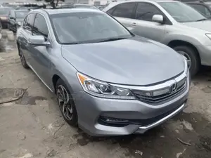 Honda Accord EX-L V6 4dr Sedan FWD (3.5L 6cyl 6A) 2017 Silver
