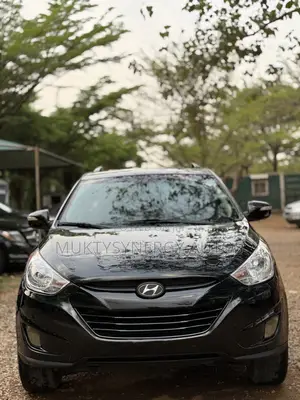 Hyundai Tucson 2012 Black