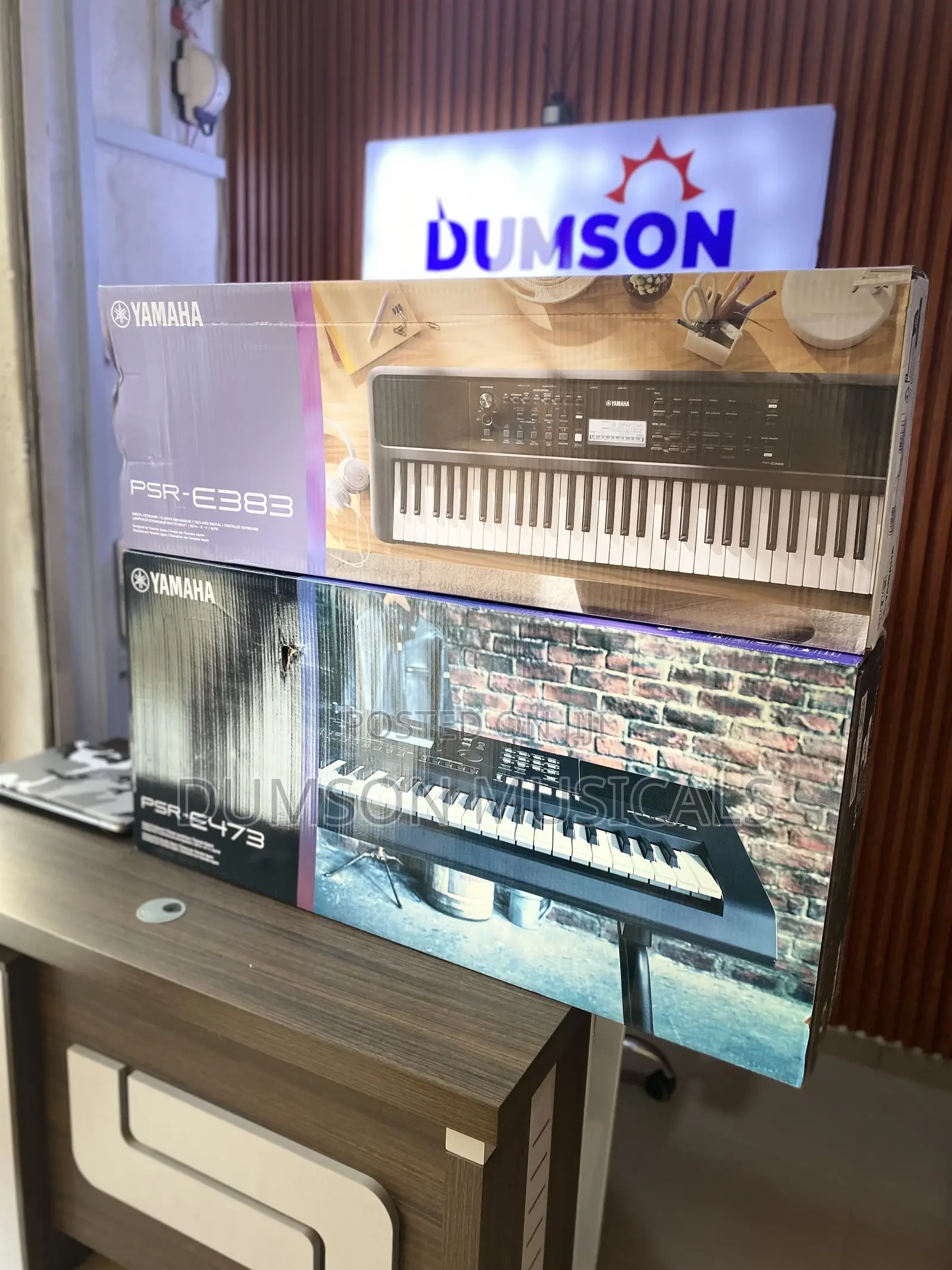 Yamaha Keyboard PSR E473 With Adapter