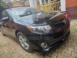 Toyota Camry SE 4dr Sedan (2.5L 4cyl 6A) 2013 Black