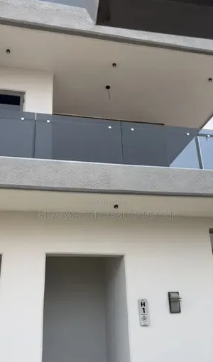 5bdrm Mansion in Wuye Abuja for sale