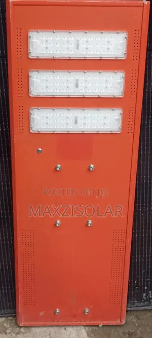 60watts Superflux All In One Solar Street Light
