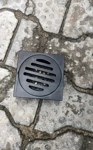 G22 Black Floor Drain