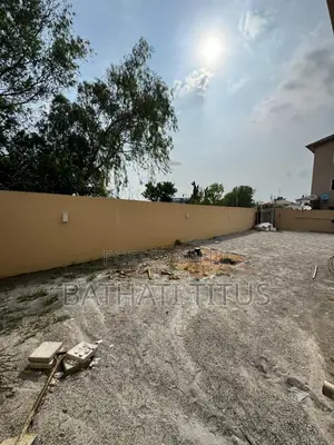 Distress Plaza for Sale