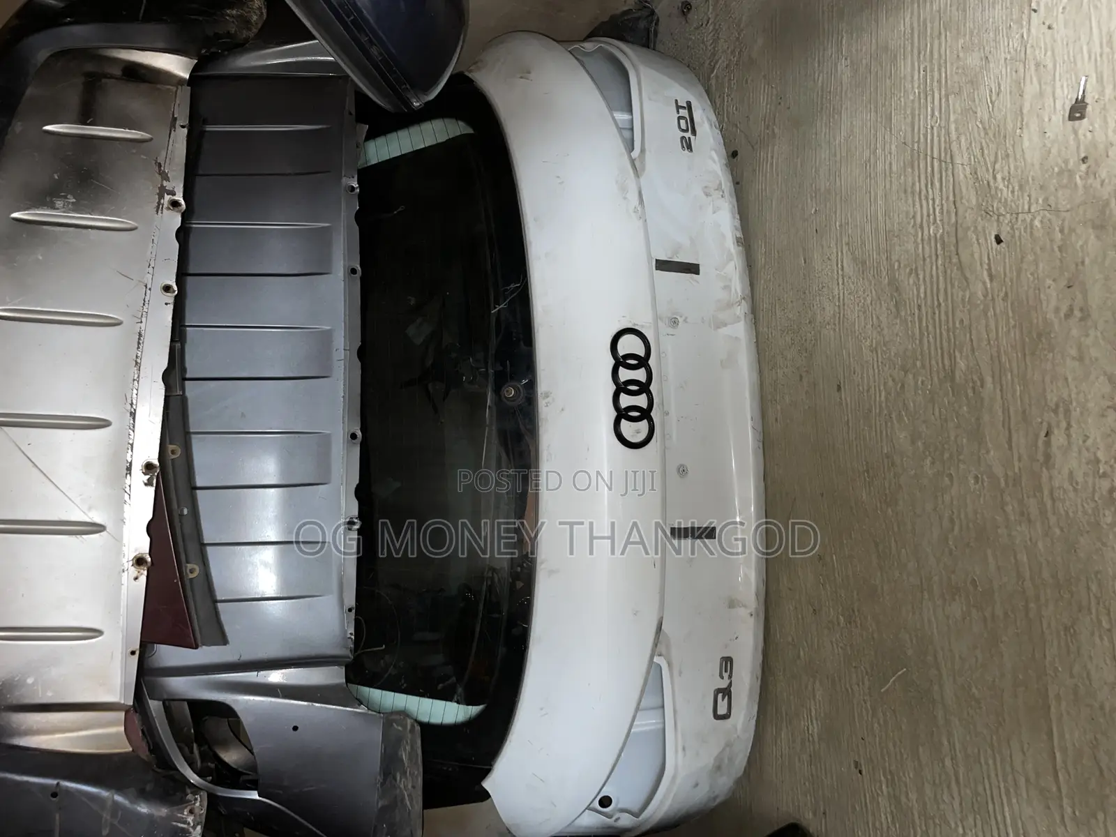 Back Boot Audi Q3 2013