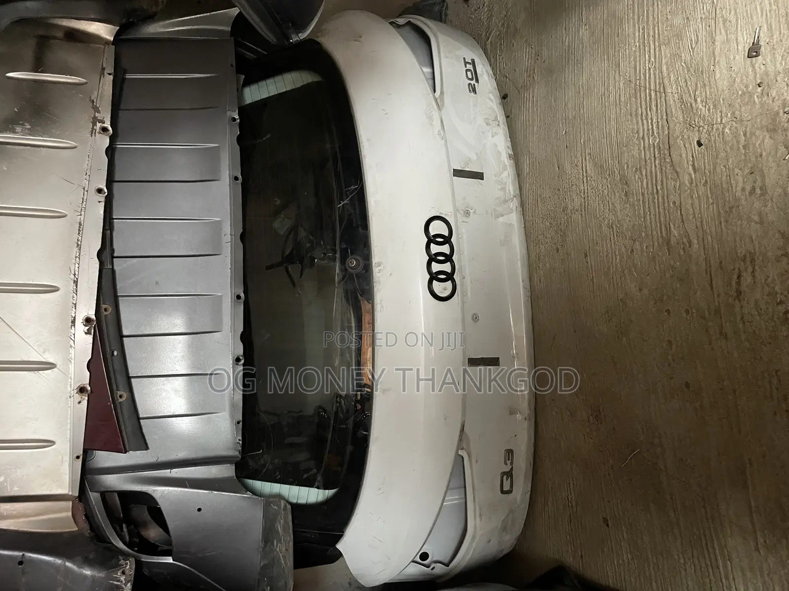Back Boot Audi Q3 2013