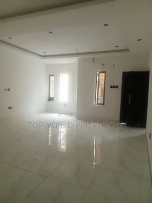 3bdrm Apartment in Gbagada for sale