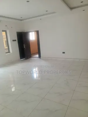 3bdrm Apartment in Gbagada for sale