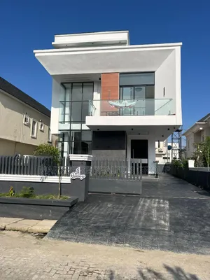 5bdrm Duplex in Ikota for sale