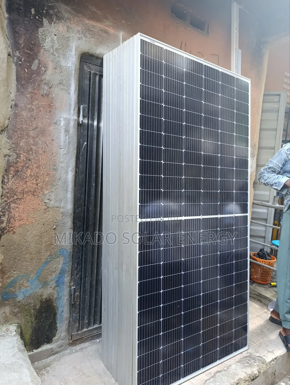 635w Solar Panel – 144 Cells | High Efficiency | Durable Reliable