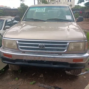 Toyota Tacoma Base 4x4 Regular Cab 1995 Gold