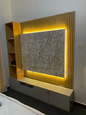 Hanging Tv  Console With Panel