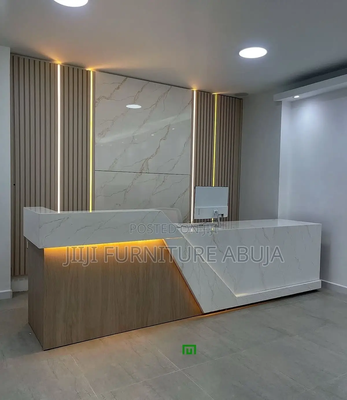 Receptionist Table With Panel Glossy