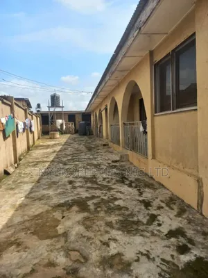 6bdrm Block of Flats in Alarere Estate, Iwo Road for sale