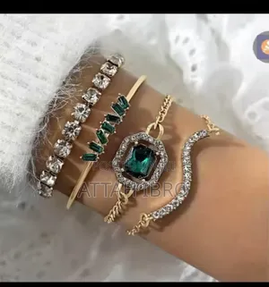 Luxury Emerald Zircon Bracelets For Women Vintage Full Of Rhinetones
