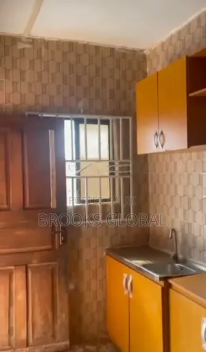 3bdrm Block of Flats in Benin City for rent