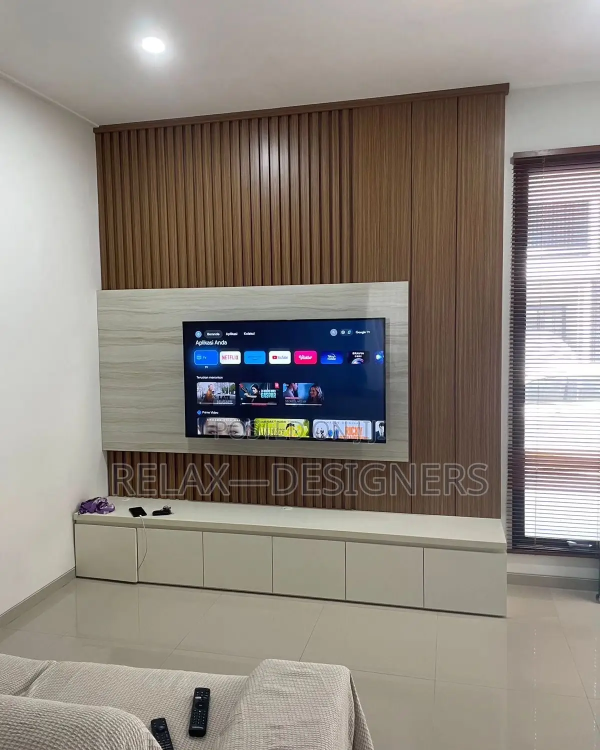 Brown Kx Tv  Console