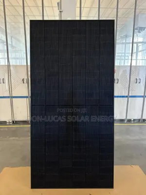 All Black Longi Solar Panel 550w