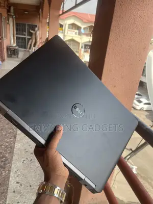 Laptop Dell Latitude 15 E5570 12GB Intel Core I7 SSD 256GB