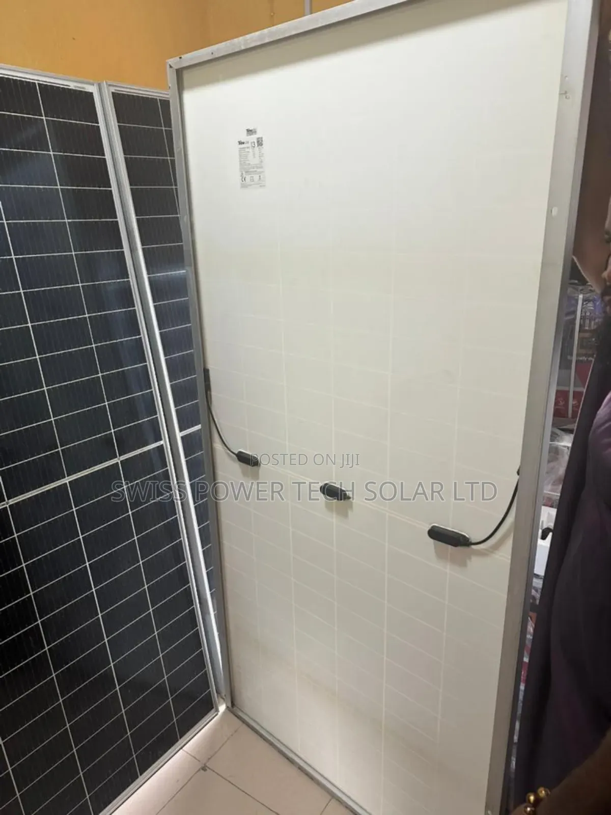 600watts Jinko Solar Panel