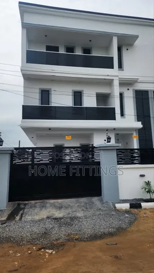 5bdrm Townhouse/Terrace in Oshorun Heritage, Magodo for sale